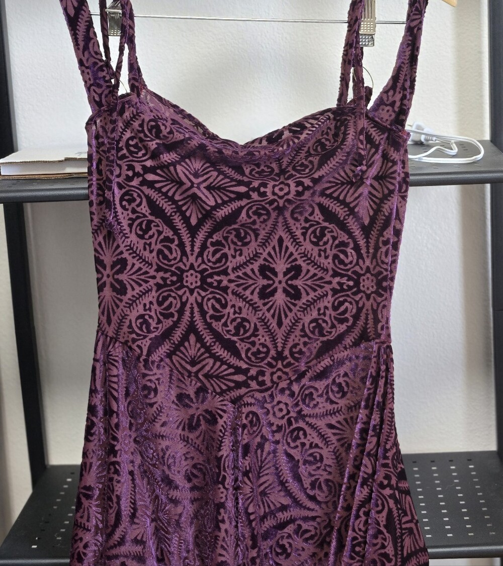 ​Mauve Purple Damask Burnout Velvet Micro Mini Dress — Size Medium